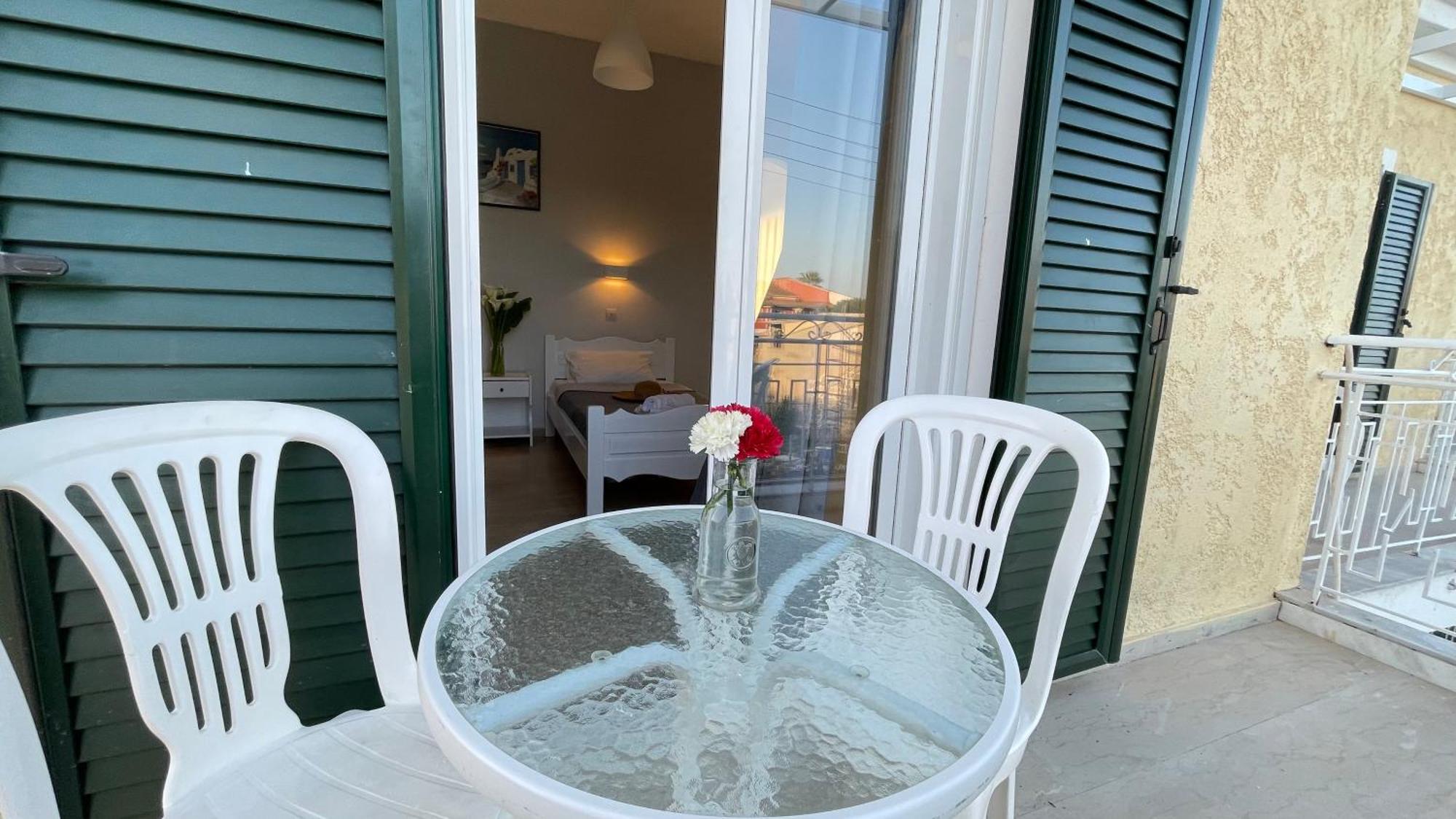 Kavos Aparthotel Dış mekan fotoğraf